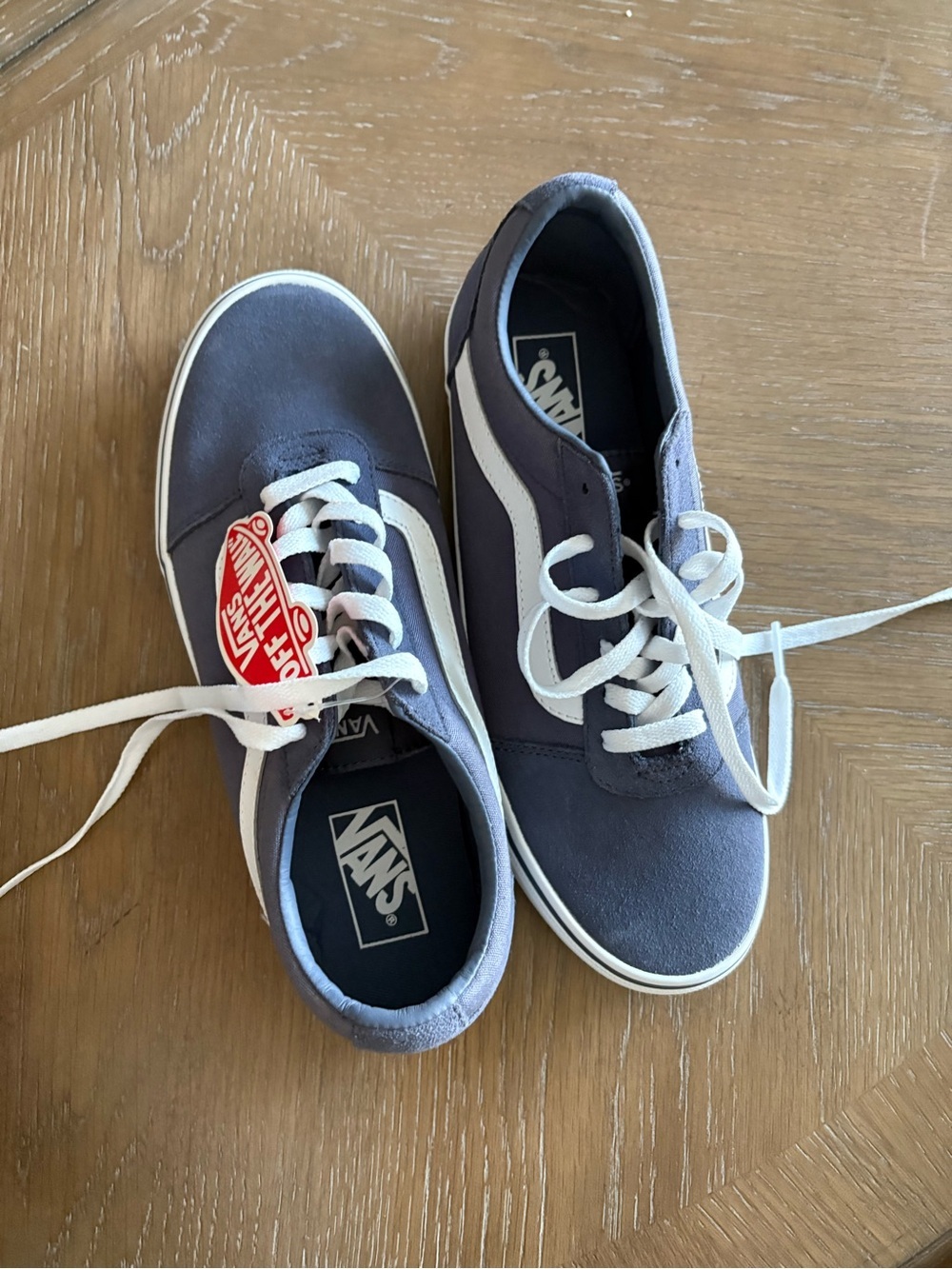 Vans Old Skool in Gray and White